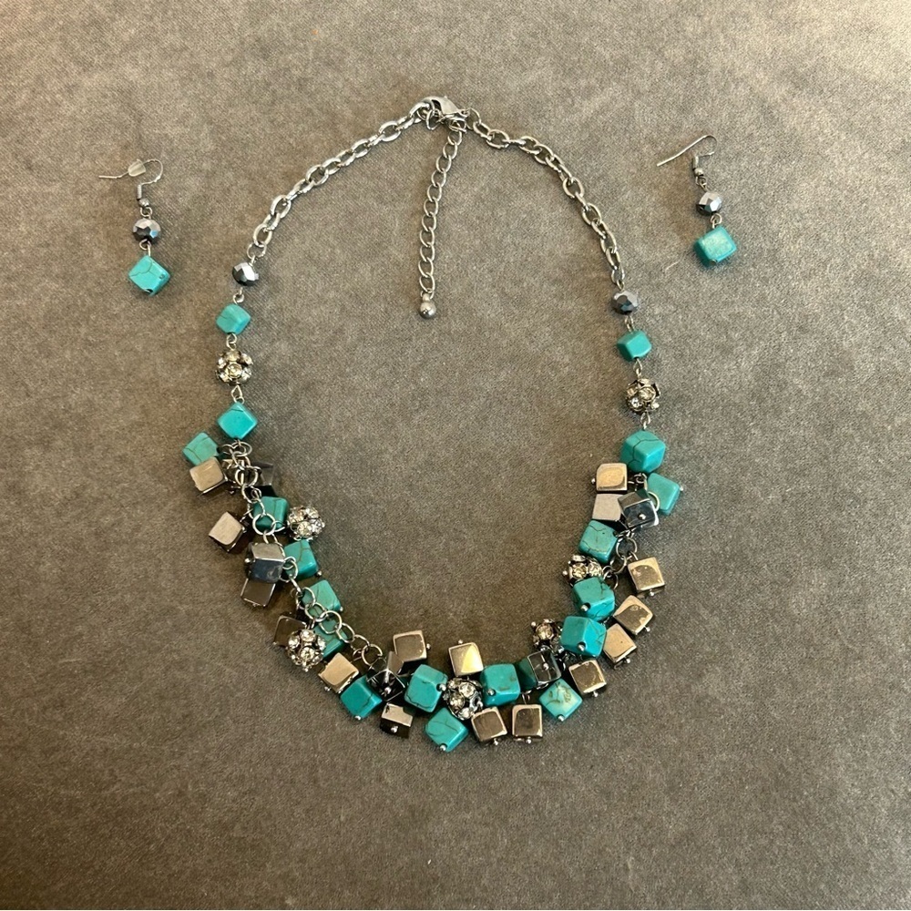 Marbled turquoise blue silver tone square cubed rhinestone necklace earrings set